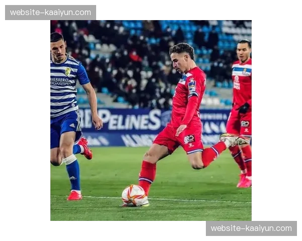 埃尔切后防核心比加斯红牌停赛，保级关键战防线告急